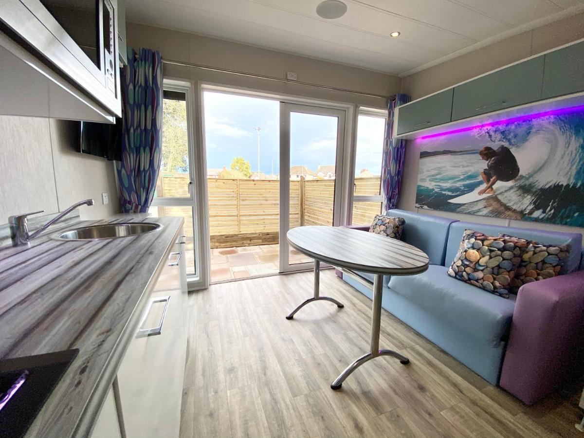 Elletson Park Wood Fired Hot Tubs, Caravans & Pods Pilling Екстер'єр фото