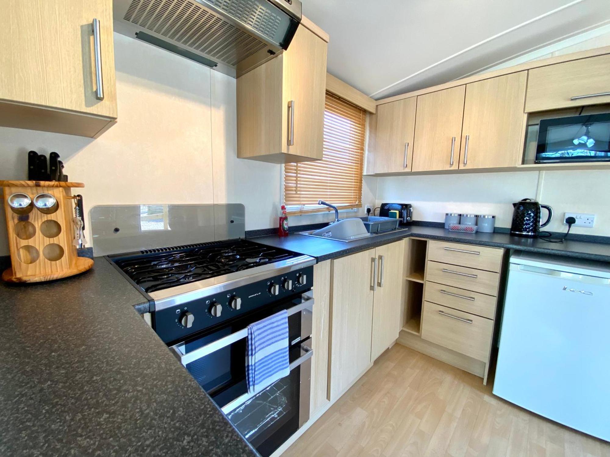 Elletson Park Wood Fired Hot Tubs, Caravans & Pods Pilling Екстер'єр фото