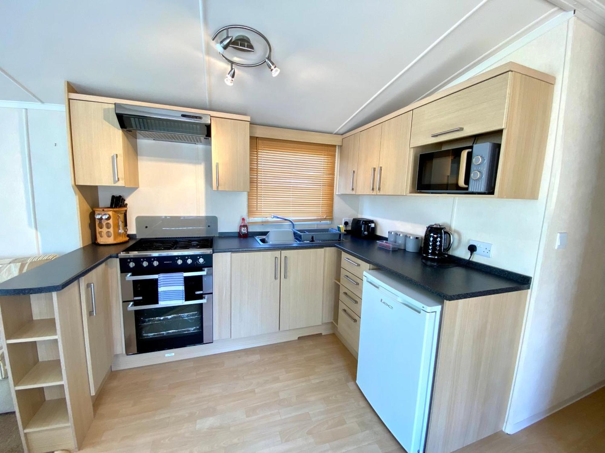 Elletson Park Wood Fired Hot Tubs, Caravans & Pods Pilling Екстер'єр фото
