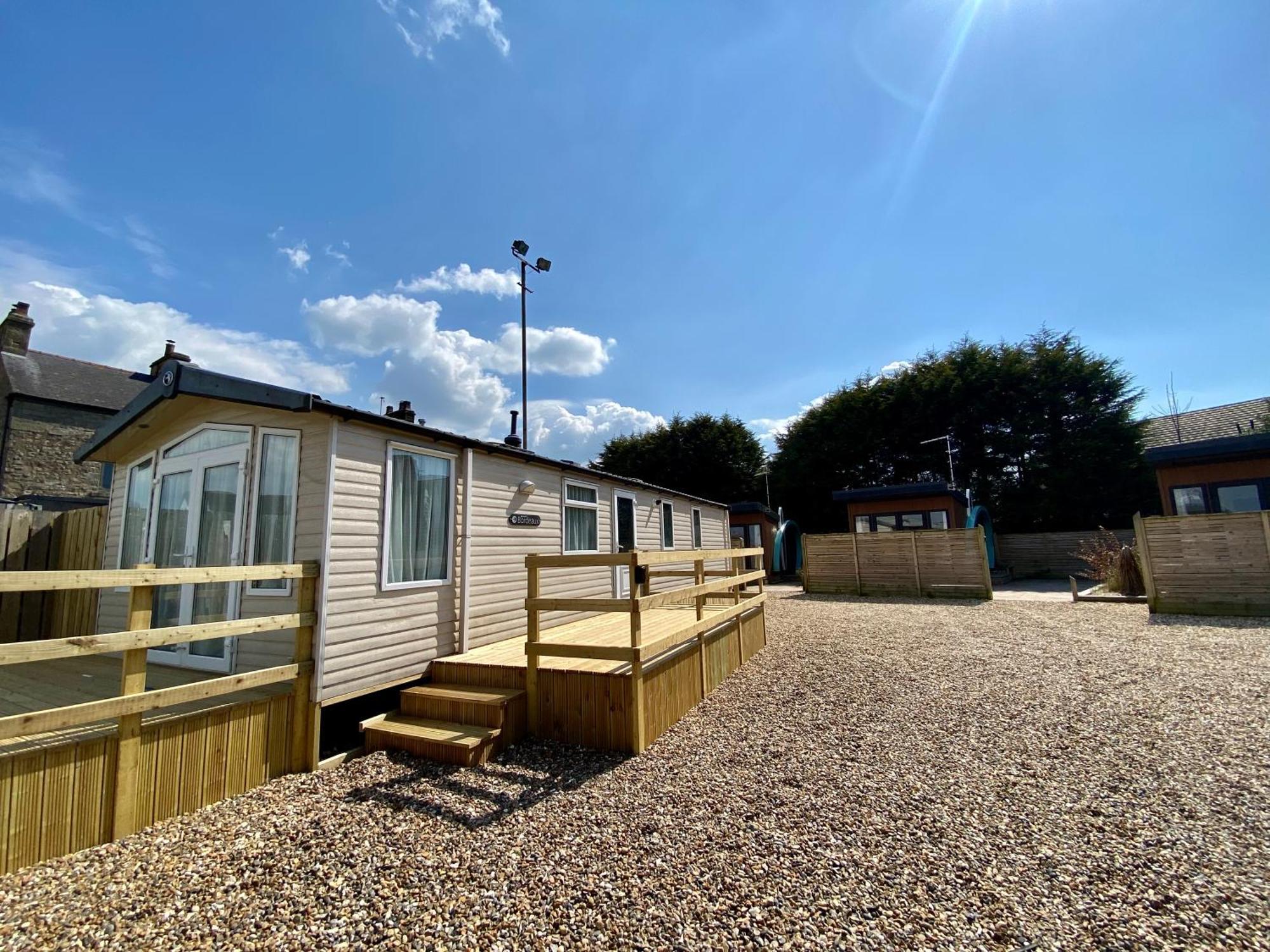 Elletson Park Wood Fired Hot Tubs, Caravans & Pods Pilling Екстер'єр фото