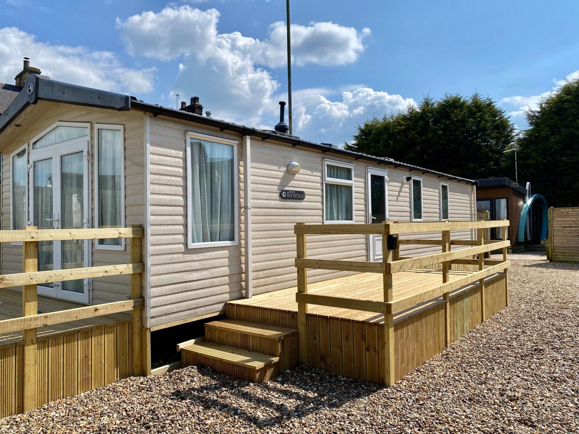Elletson Park Wood Fired Hot Tubs, Caravans & Pods Pilling Екстер'єр фото